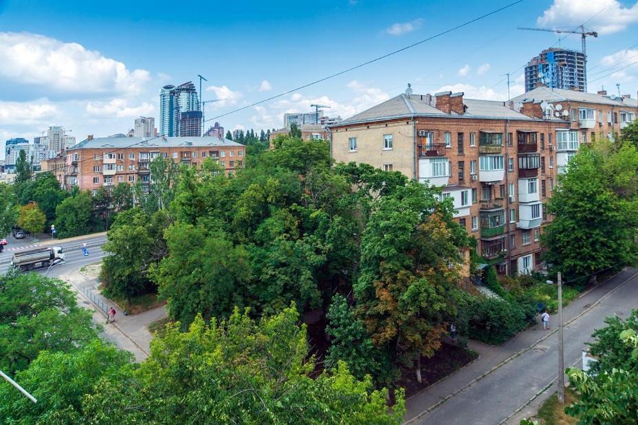 Квартира По Адресу Дружбы Народов 8А キエフ エクステリア 写真